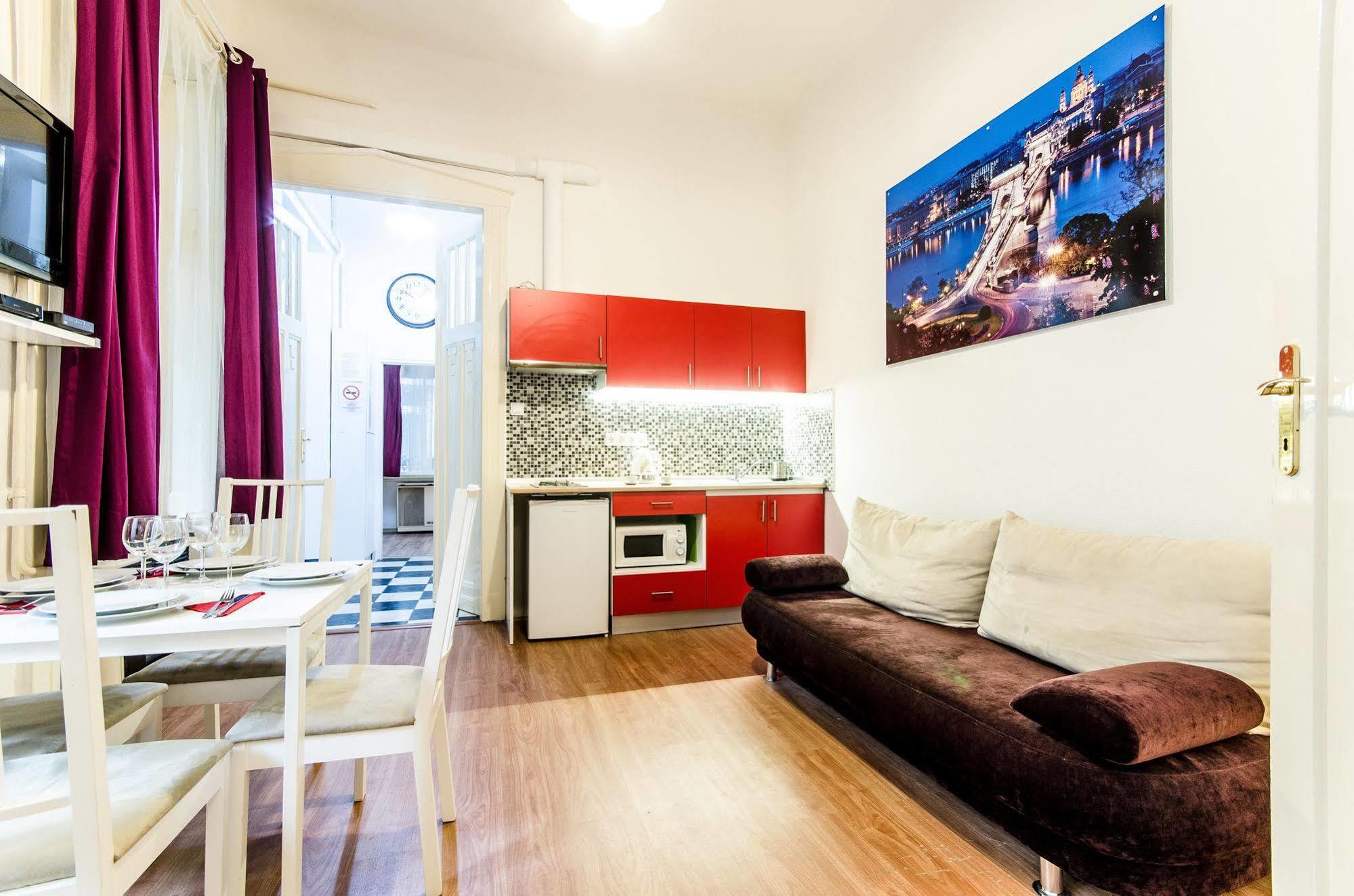 Like Home - City Center - Style Apartment Budapeste Exterior foto